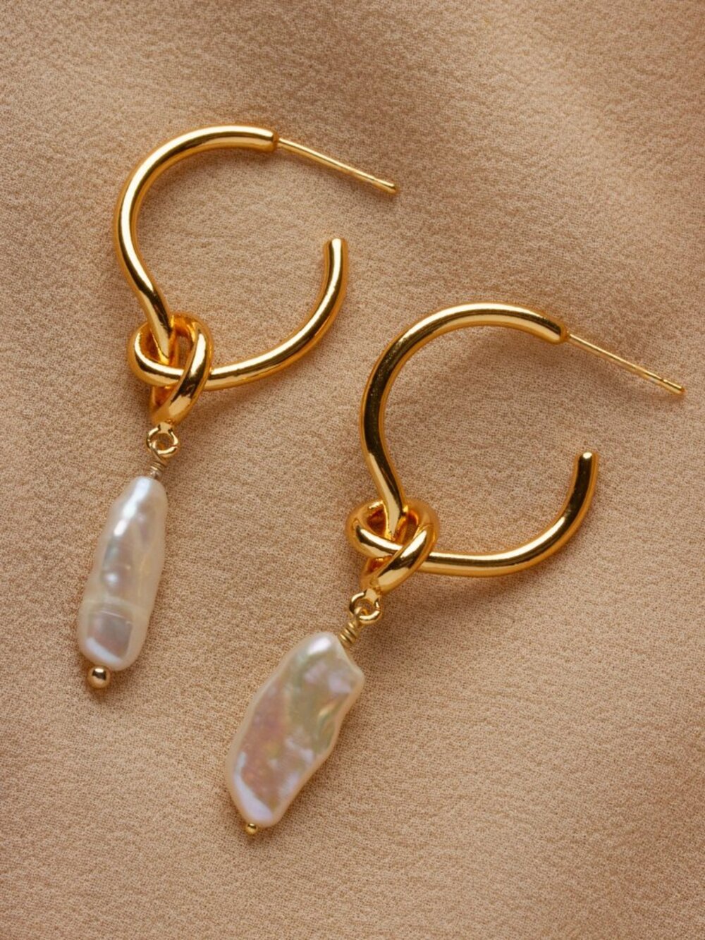 NIB Luna Norte Pearl Earrings